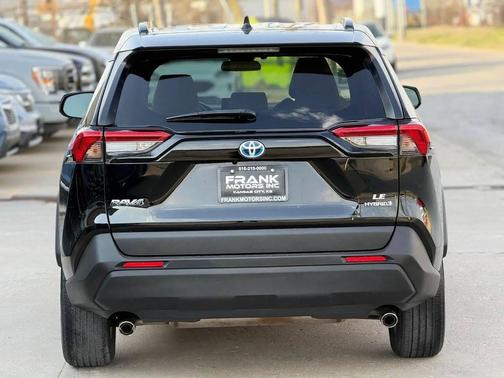 2020 Toyota RAV4 Hybrid LE