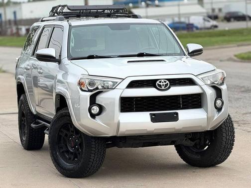 Classic Silver Metallic 2016 Toyota 4Runner Trail
