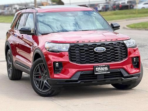 Rapid Red Metallic Tinted Clearcoat 2025 Ford Explorer ST-Line