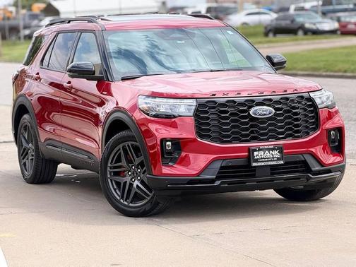 Rapid Red Metallic Tinted Clearcoat 2025 Ford Explorer ST-Line