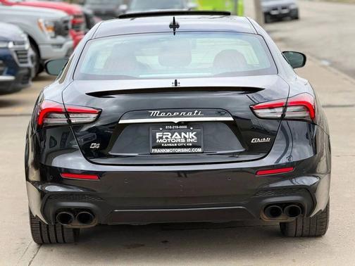 2023 Maserati Ghibli Modena Q4