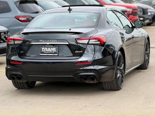2023 Maserati Ghibli Modena Q4