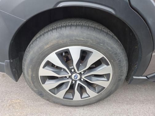 Brilliant Bronze Metallic 2023 Subaru Outback Limited XT