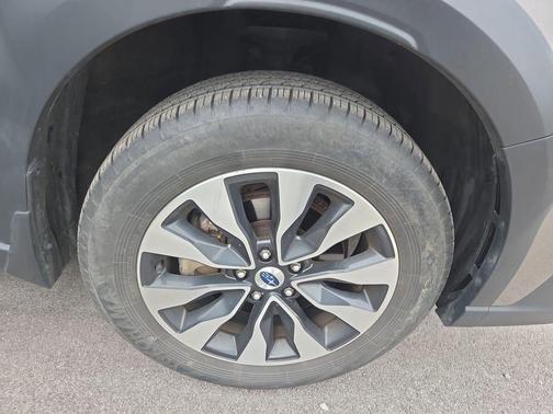 Brilliant Bronze Metallic 2023 Subaru Outback Limited XT