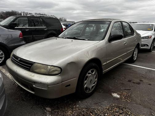 1997 Nissan Altima XE