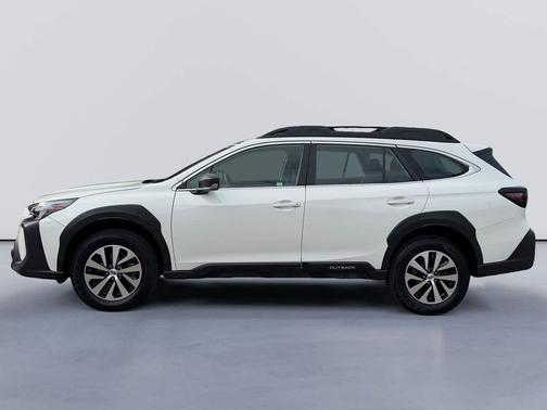 2023 Subaru Outback Base