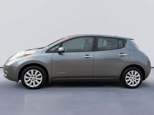 2016 Nissan Leaf S