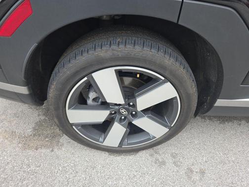 Phantom Black 2025 Hyundai SANTA FE Limited