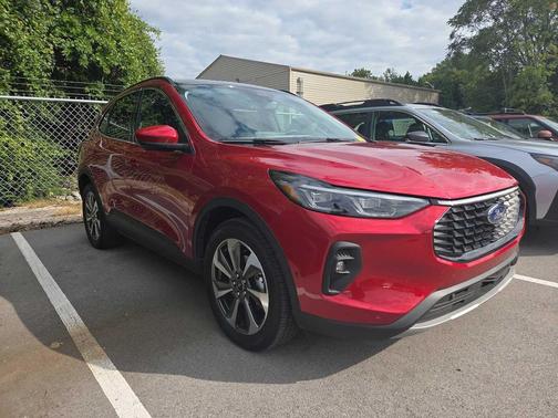 2024 Ford Escape Platinum