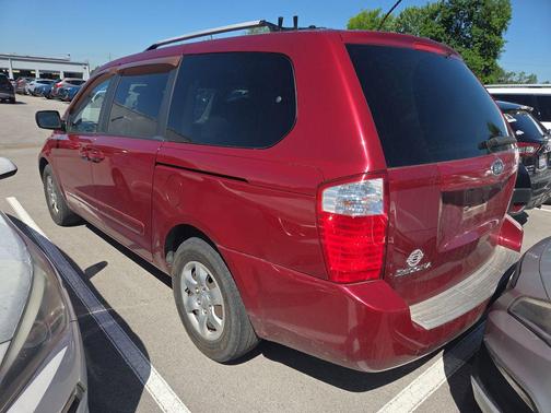 Claret Red 2009 Kia Sedona LX