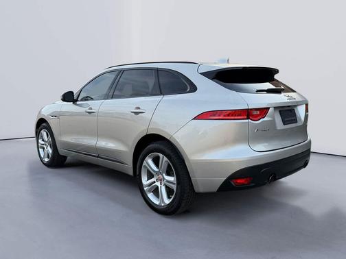 2017 Jaguar F-PACE 35t R-Sport