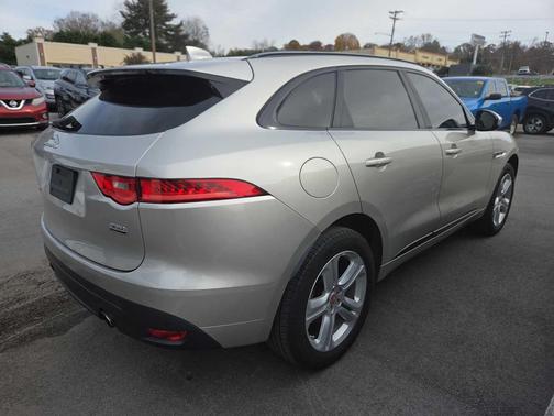 2017 Jaguar F-PACE 35t R-Sport