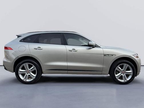 2017 Jaguar F-PACE 35t R-Sport
