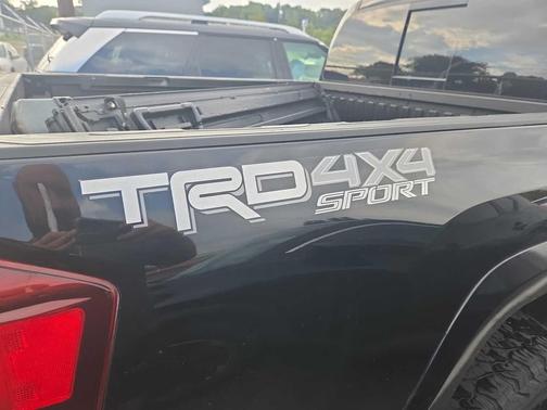 2018 Toyota Tacoma TRD Sport