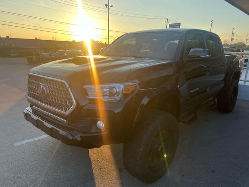 2018 Toyota Tacoma TRD Sport