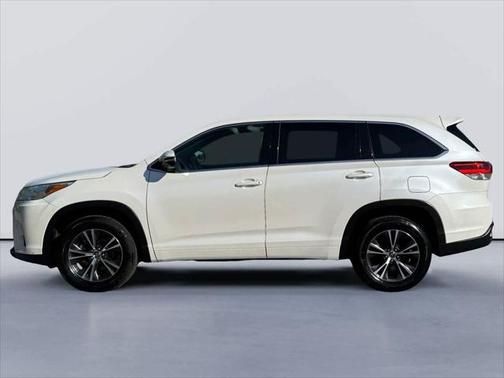2017 Toyota Highlander LE