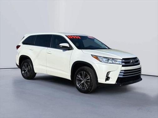 2017 Toyota Highlander LE