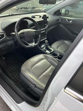2017 Hyundai IONIQ Hybrid SEL