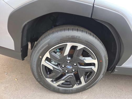 2025 Subaru Forester Hybrid Premium