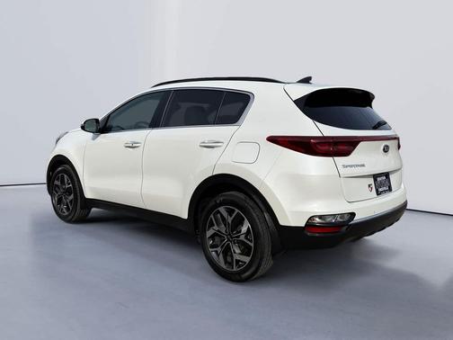 2022 Kia Sportage EX