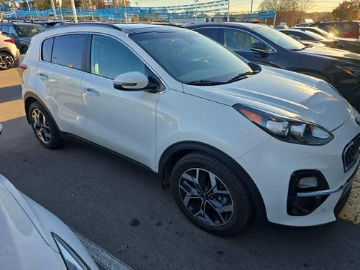 2022 Kia Sportage EX