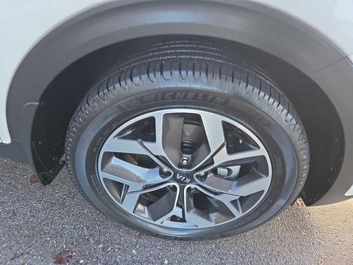 2022 Kia Sportage EX