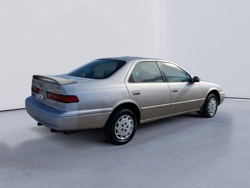 1997 Toyota Camry LE
