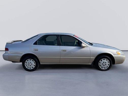 1997 Toyota Camry LE