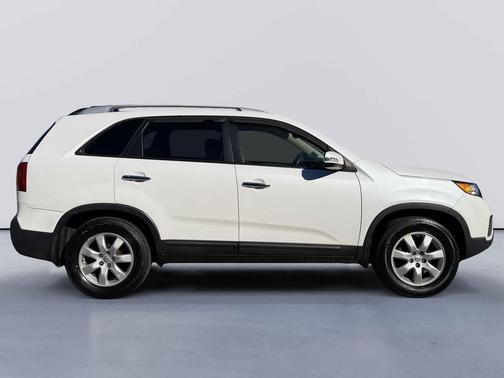 2012 Kia Sorento LX