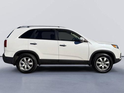 2012 Kia Sorento LX