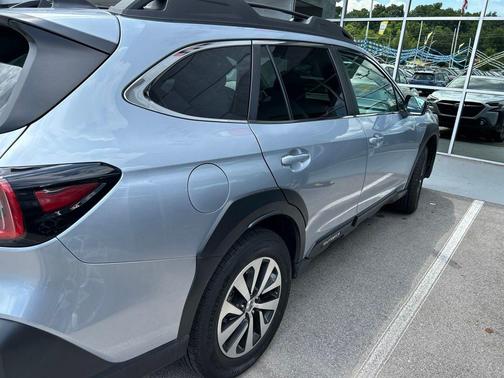 Ice Silver Metallic 2024 Subaru Outback Premium