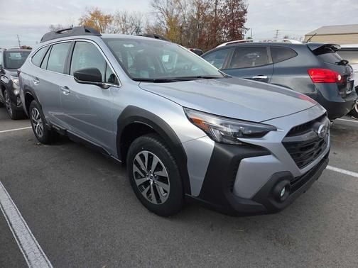 2025 Subaru Outback Base