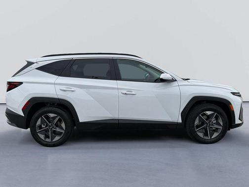 Serenity White Pearl 2026 Hyundai TUCSON SEL