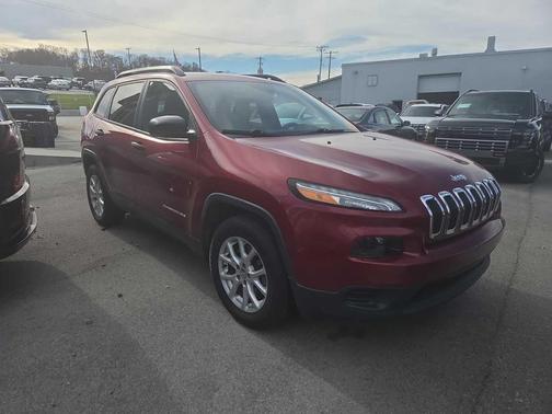 2016 Jeep Cherokee Sport