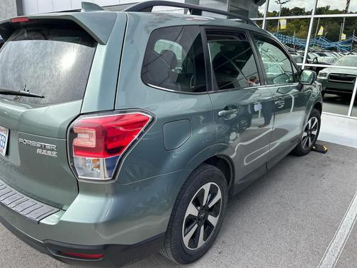 2017 Subaru Forester 2.5i Limited
