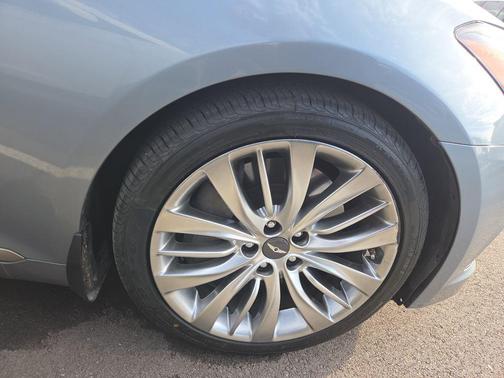 2015 Hyundai Genesis 5.0