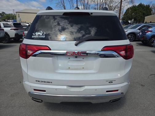 White Frost Tricoat 2019 GMC Acadia Denali