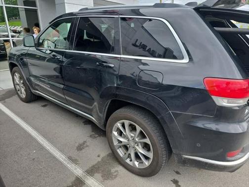 2021 Jeep Grand Cherokee Summit