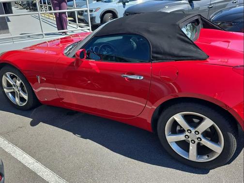 2006 Pontiac Solstice 2dr Convertible