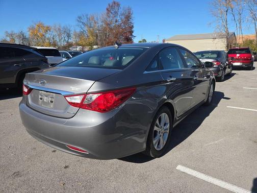 2011 Hyundai SONATA Limited