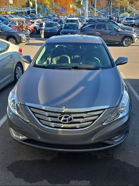 2011 Hyundai SONATA Limited