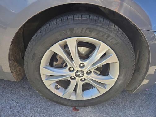 2011 Hyundai SONATA Limited