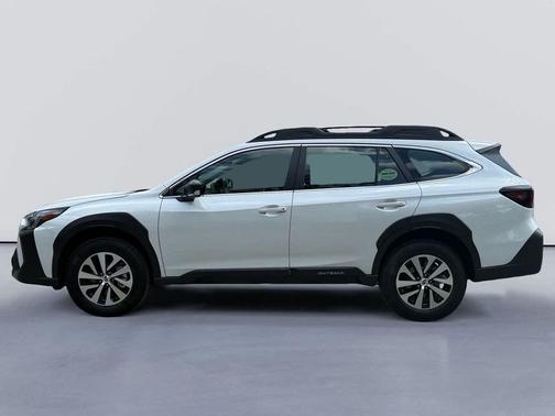 2025 Subaru Outback Base