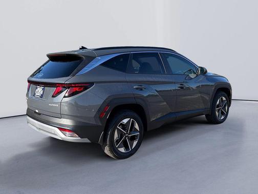 Ecotronic Gray 2026 Hyundai TUCSON Hybrid SEL