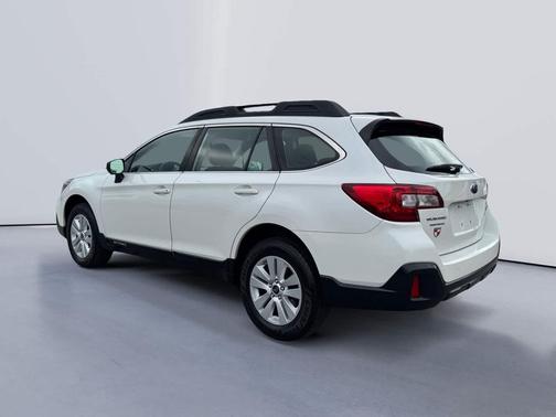 2018 Subaru Outback 2.5i