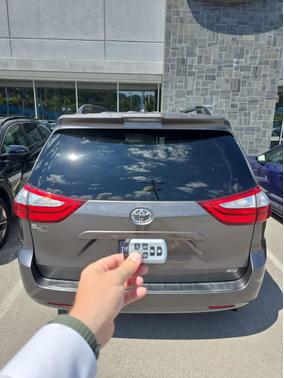 2019 Toyota Sienna XLE Premium