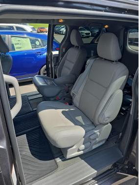 2019 Toyota Sienna XLE Premium