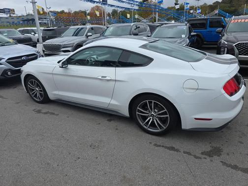 2017 Ford Mustang EcoBoost Premium