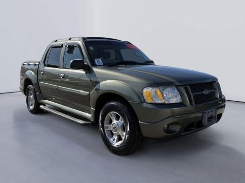 2004 Ford Explorer Sport Trac XLS