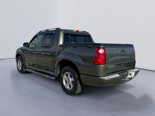 2004 Ford Explorer Sport Trac XLS